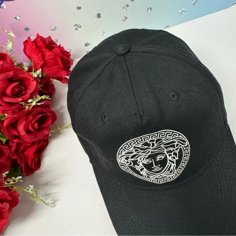 🇮🇹PRICE FIRM NEW $500 VERSACE MEDSUA HAT UNISEX
